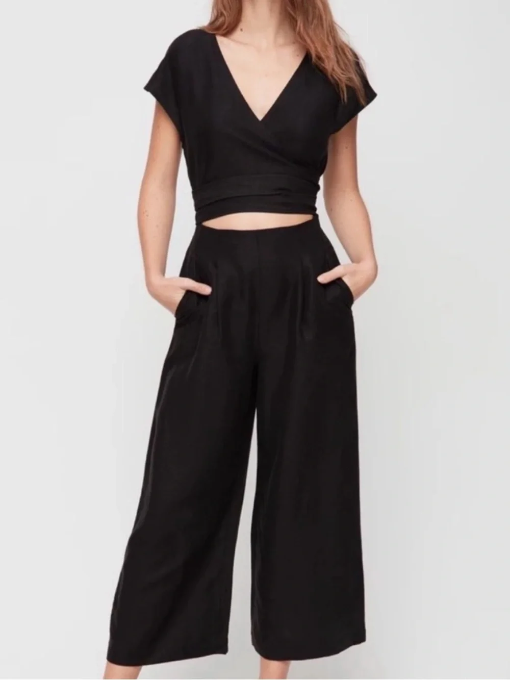 Aritzia Wilfred Brax Jumpsuit Black Size 8 Crop Linen Wrap Vacation Party Cutout
